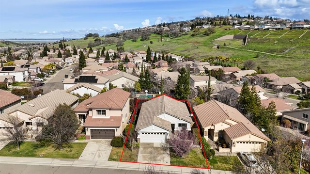 2218 Shady Creek Rd, Folsom, CA 95630