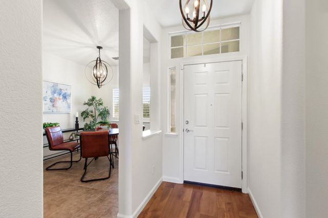 2218 Shady Creek Rd, Folsom, CA 95630