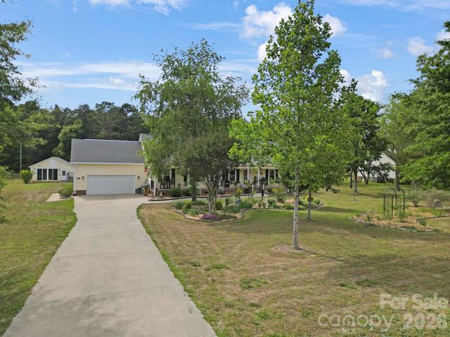 530 Calabash Road, Clover, SC 29710
