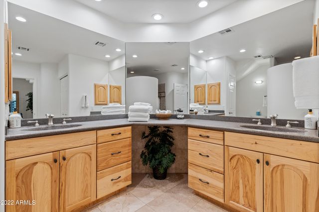 7477 W DENARO Drive, Glendale, AZ 85308