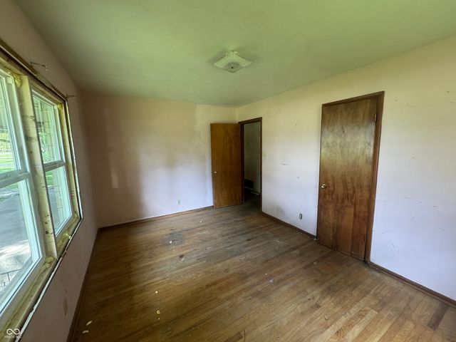 2324 E Thompson, Indianapolis, IN 46227