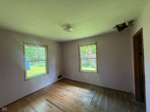 2324 E Thompson, Indianapolis, IN 46227