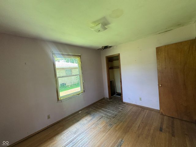 2324 E Thompson, Indianapolis, IN 46227