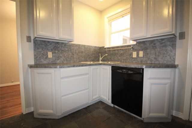 10415 Losa Drive, Dallas, TX 75218