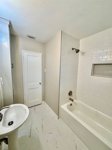10415 Losa Drive, Dallas, TX 75218