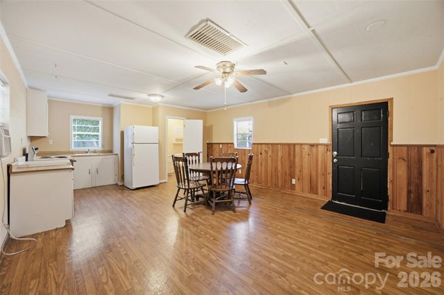 125 Shady Bluff Drive, Gastonia, NC 28052