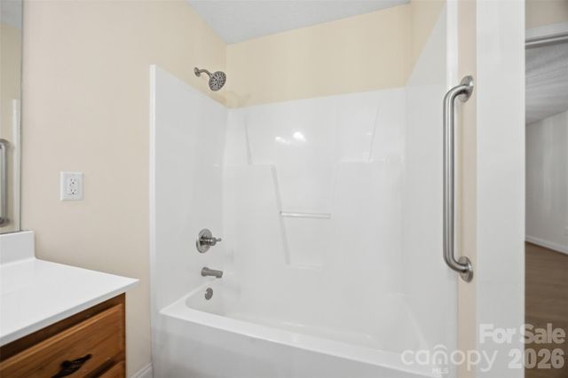 125 Shady Bluff Drive, Gastonia, NC 28052