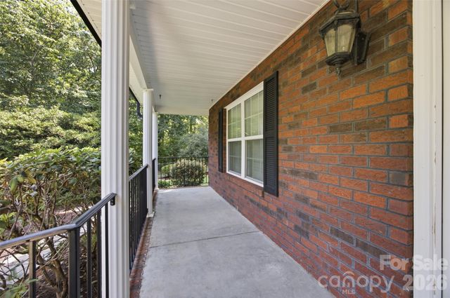 125 Shady Bluff Drive, Gastonia, NC 28052