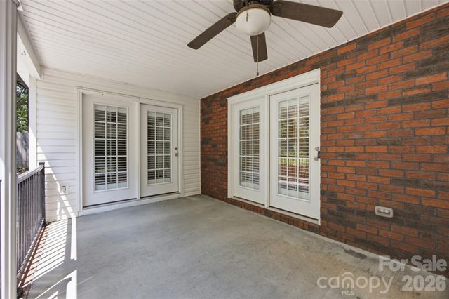 125 Shady Bluff Drive, Gastonia, NC 28052