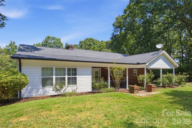 125 Shady Bluff Drive, Gastonia, NC 28052