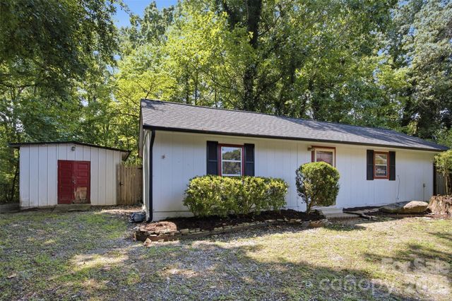 125 Shady Bluff Drive, Gastonia, NC 28052