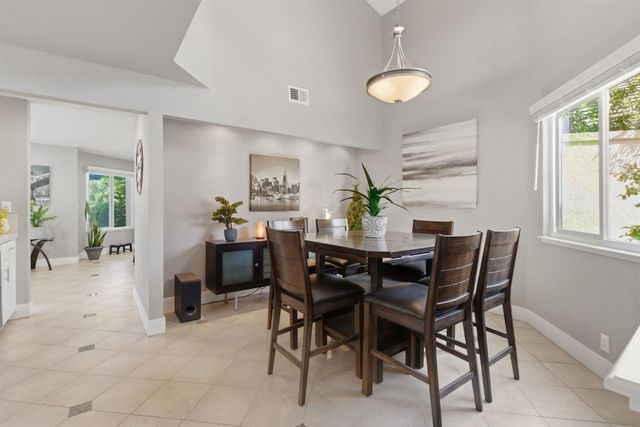 1009 Copper Lake Ct, Modesto, CA 95355