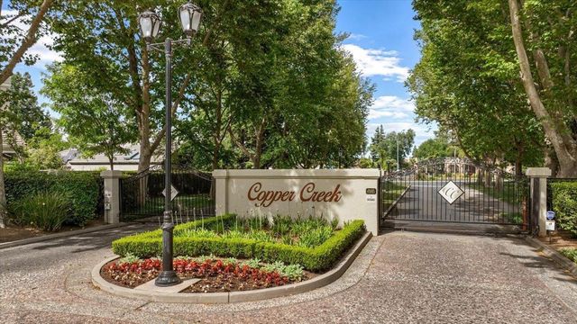 1009 Copper Lake Ct, Modesto, CA 95355