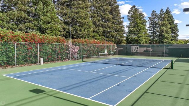 1009 Copper Lake Ct, Modesto, CA 95355
