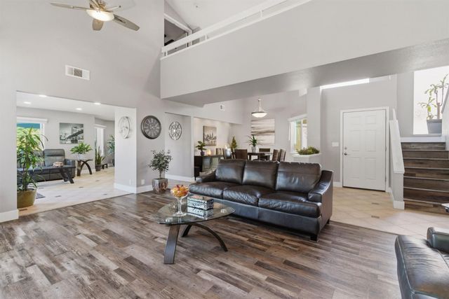 1009 Copper Lake Ct, Modesto, CA 95355