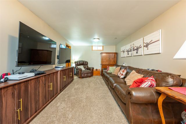 103 1st Street NW, Bondurant, IA 50035