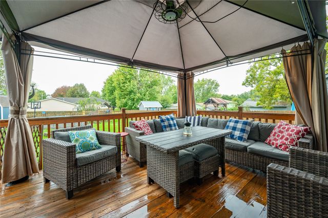 103 1st Street NW, Bondurant, IA 50035