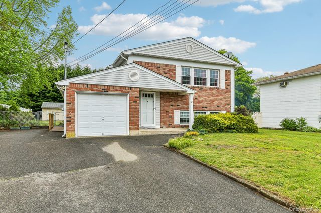 319 Rockaway Street, Islip Terrace, NY 11752