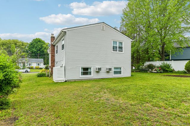 319 Rockaway Street, Islip Terrace, NY 11752