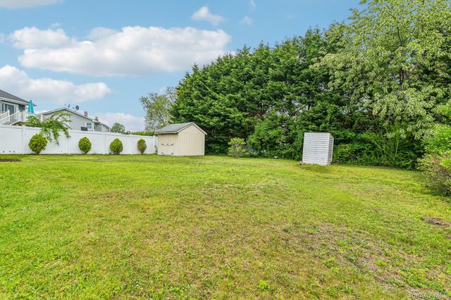319 Rockaway Street, Islip Terrace, NY 11752