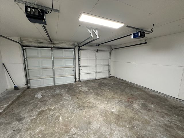 309 Murphy Road, Burleson, TX 76028