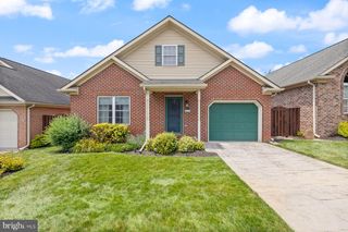 20447 KINGS CREST BLVD, Hagerstown, MD 21742