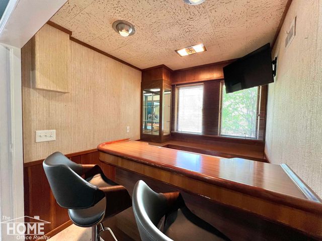 1111 W King Street, Owosso, MI 48867