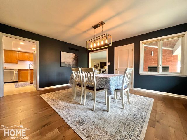 1111 W King Street, Owosso, MI 48867