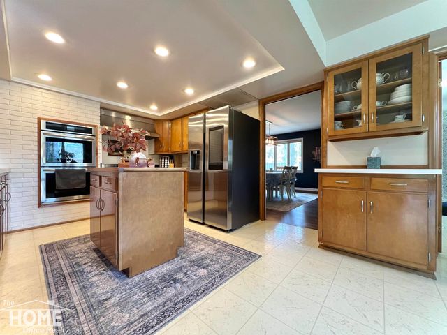 1111 W King Street, Owosso, MI 48867