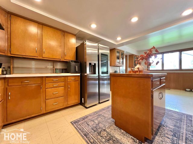 1111 W King Street, Owosso, MI 48867