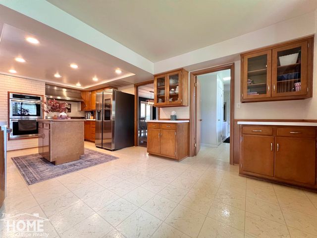 1111 W King Street, Owosso, MI 48867