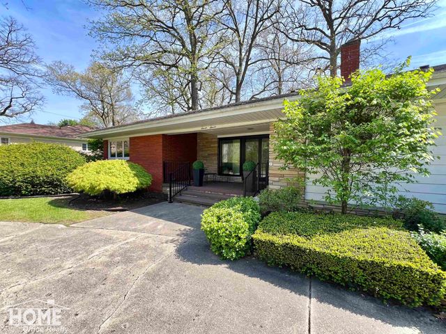 1111 W King Street, Owosso, MI 48867