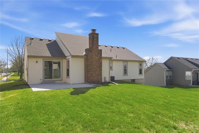 13900 W 69th Terrace, Shawnee, KS 66216
