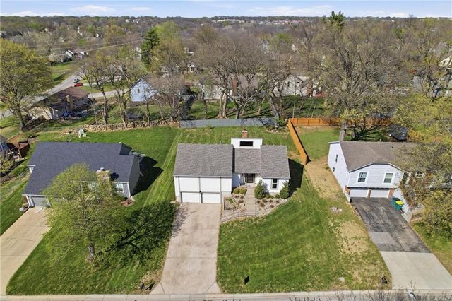 13900 W 69th Terrace, Shawnee, KS 66216