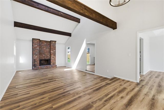 13900 W 69th Terrace, Shawnee, KS 66216