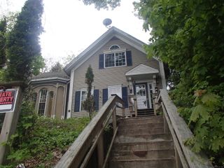 445 East Main Street, Norwich, CT 06360