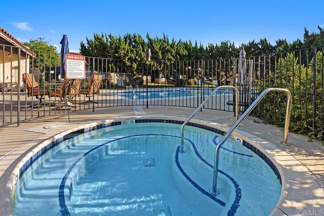 614 Bel Air Dr W, Vista, CA 92084