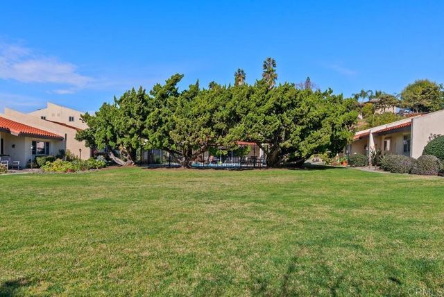 614 Bel Air Dr W, Vista, CA 92084