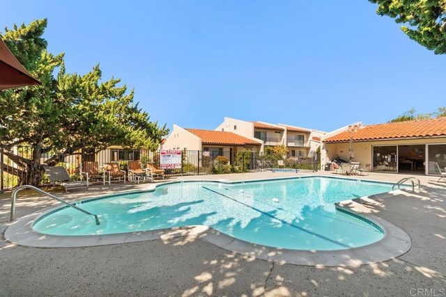 614 Bel Air Dr W, Vista, CA 92084