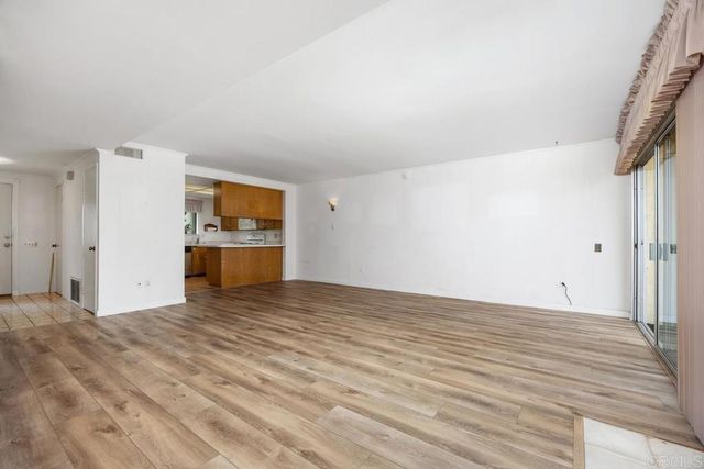 614 Bel Air Dr W, Vista, CA 92084