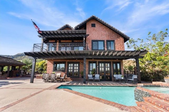 834 Moorside Drive, Glendale, CA 91207