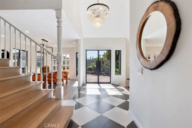 834 Moorside Drive, Glendale, CA 91207