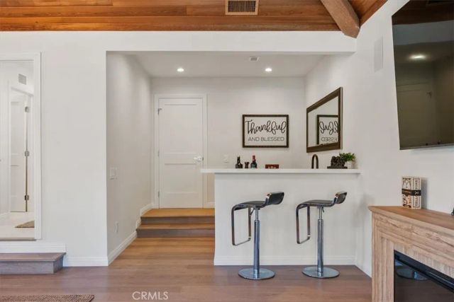 834 Moorside Drive, Glendale, CA 91207