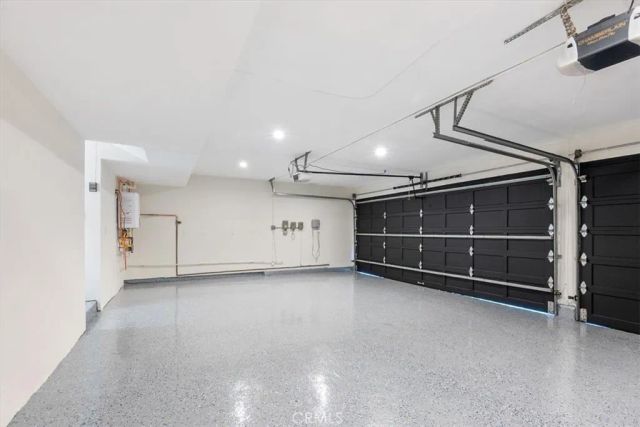 834 Moorside Drive, Glendale, CA 91207