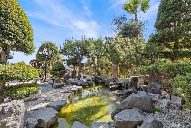 834 Moorside Drive, Glendale, CA 91207