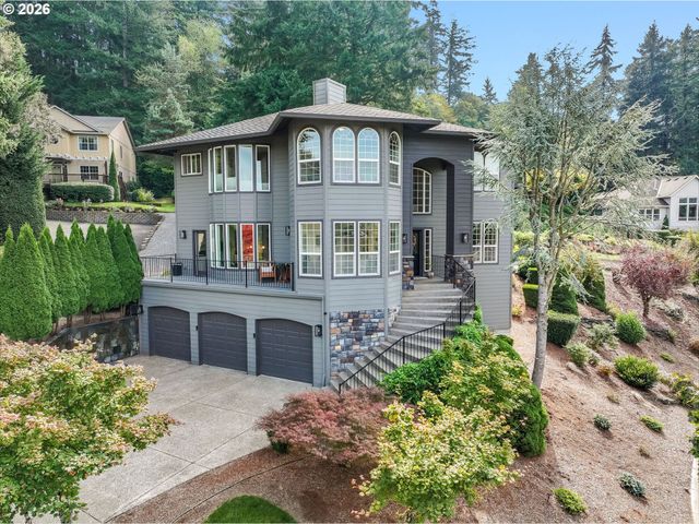 13658 Se SNOWFIRE Dr, Happy Valley, OR 97086