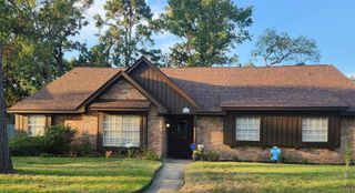 1119 Woodfield Lane, Houston, TX 77073