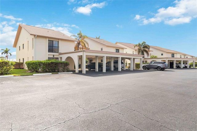 1743 LAKE PLACE 1743C, Venice, FL 34293