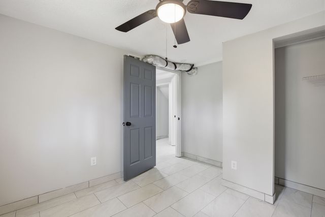 1286 Slayden Cir, Clarksville, TN 37040