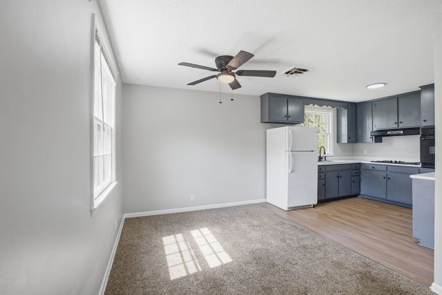 1286 Slayden Cir, Clarksville, TN 37040
